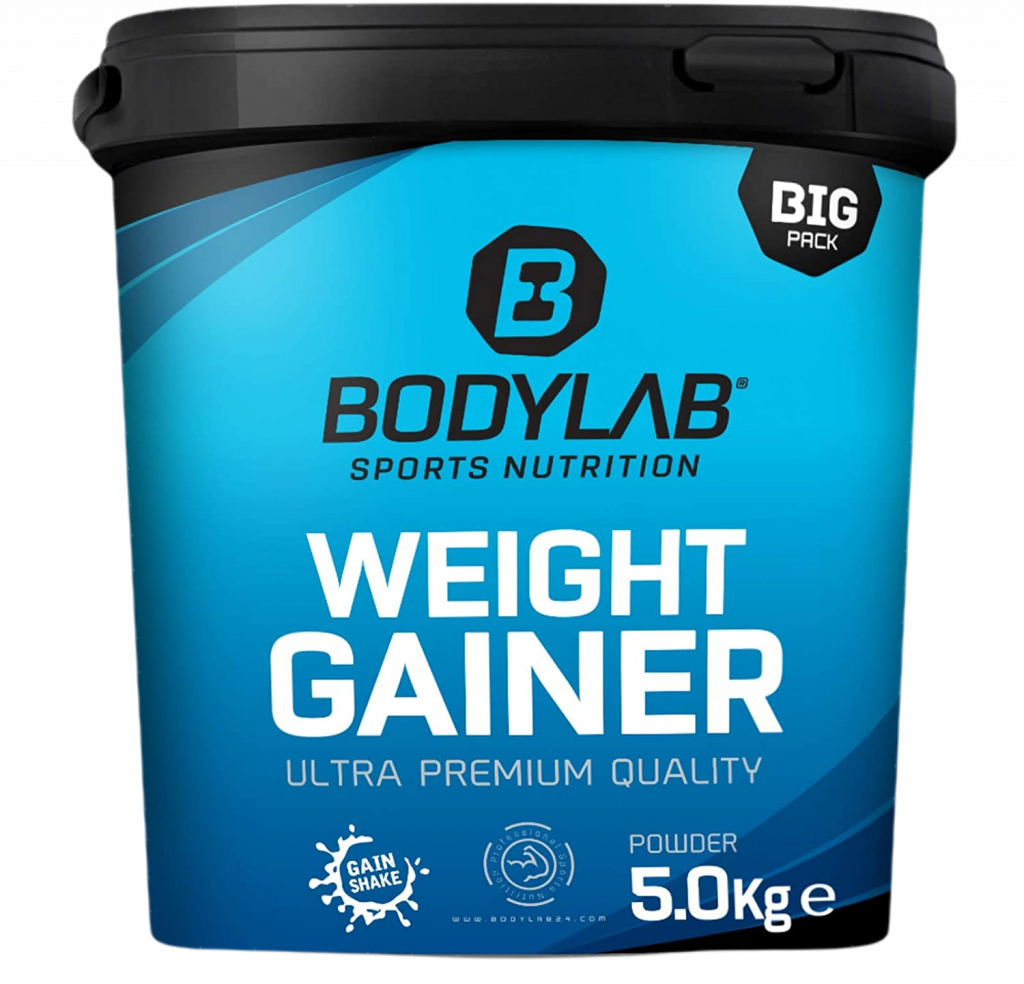 Bodylab24 Weight Gainer in einem blauen Eimer
